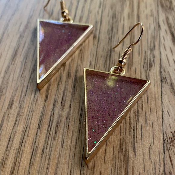 Handcrafted metal and resin earrings - Picture 2 of 4